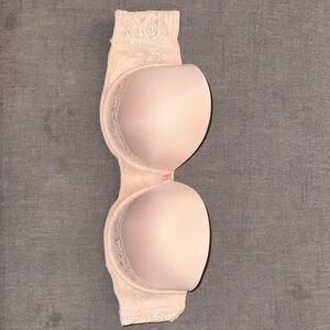 Elegant Lace Cream Strapless Bra